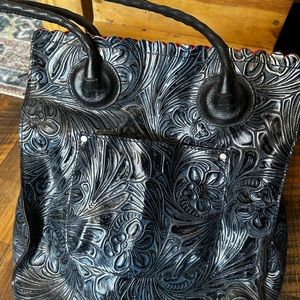 Patricia Nash leather bag. Navy tooled leather. Leather bag. Designer bag.